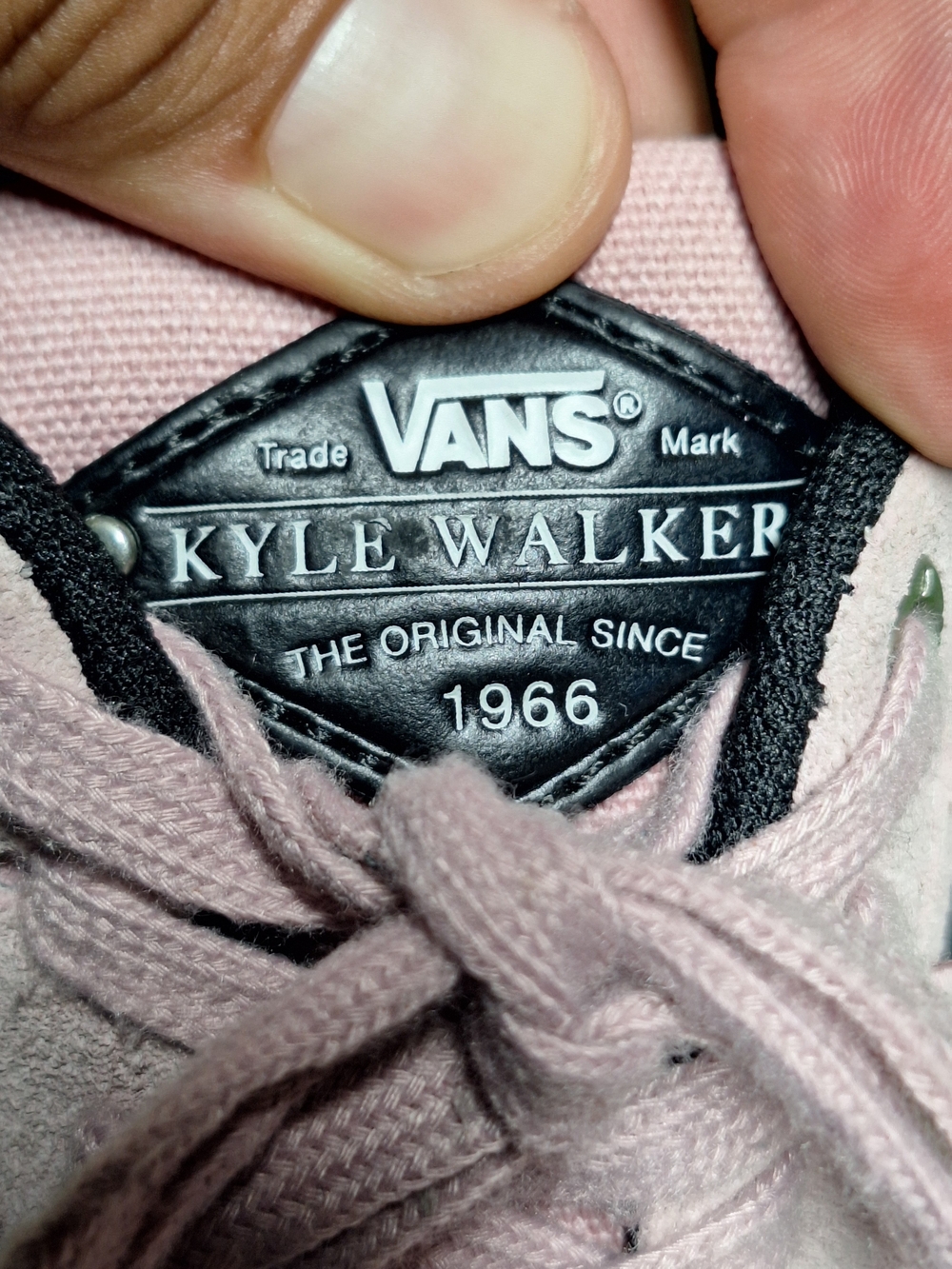 Vans Kyle Walker Shoes Mens Size 9.5 Pink Black Suede Skateboard Pro Ultracush - Picture 3 of 9